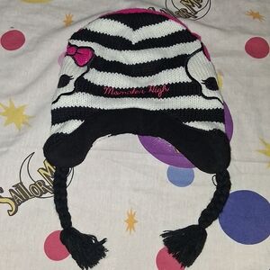 2013 Monster High Skull Cap Vintage Beanie Winter Knit Hat Pink Bow
